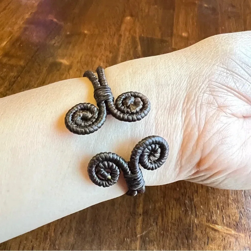 Womens BRACELET HANDCRAFTED NATURAL STONE FLOWER Mother Pearl Gift Birthday Chic